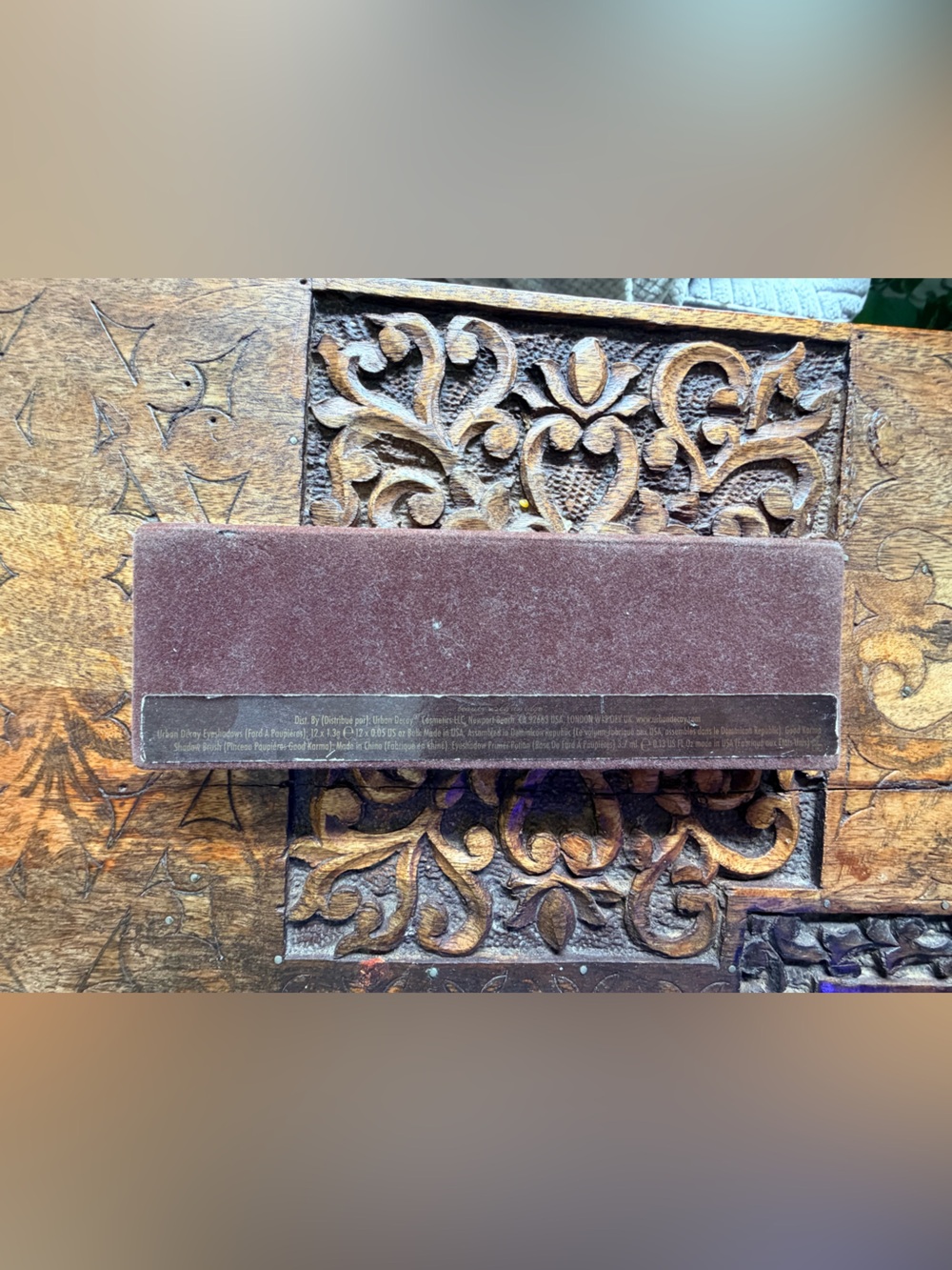 Urban Decay Naked Palette - Plum Brown Finish - Picture 2 of 5